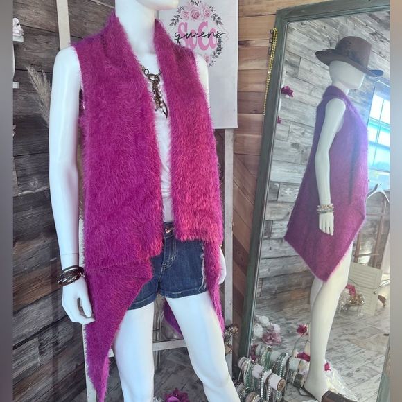Heirloom Soft Fuzzy Asymmetrical Cowl Neck Shawl Tunic Length Vest M/L 💗 - Picture 1 of 8